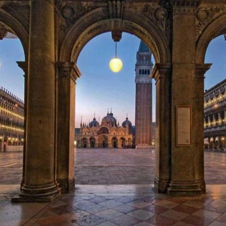 Venice Gold Room Exterior foto